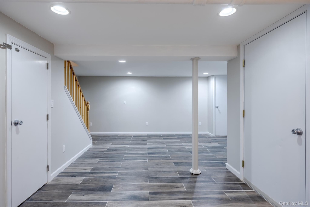 152 Charles Street - Photo 14
