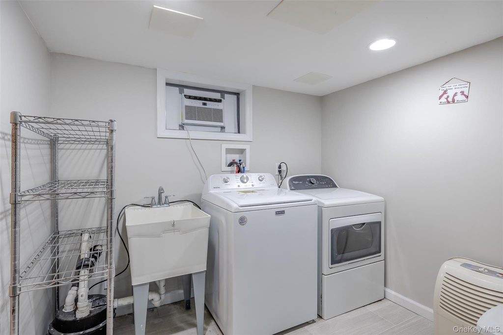 152 Charles Street - Photo 13