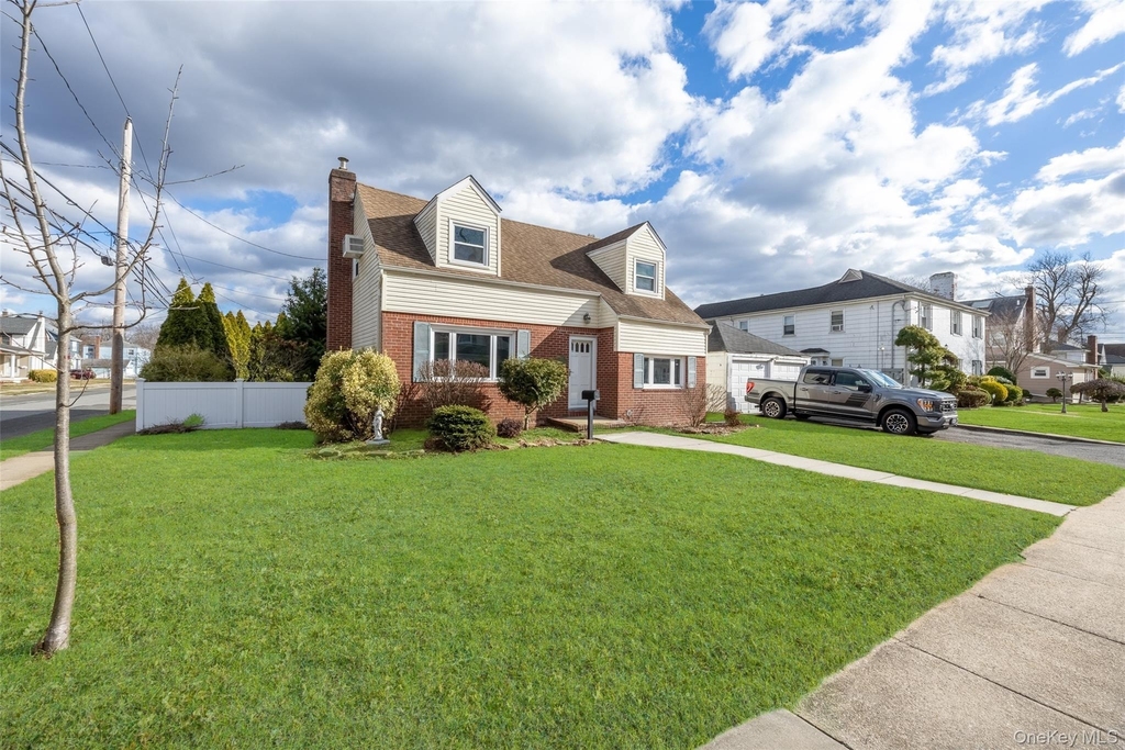 152 Charles Street - Photo 18