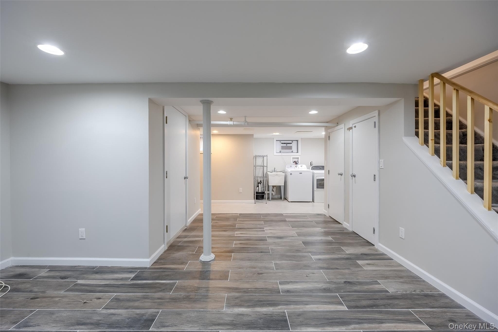 152 Charles Street - Photo 12