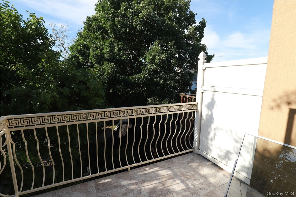 151-07 7th Avenue - Photo 7