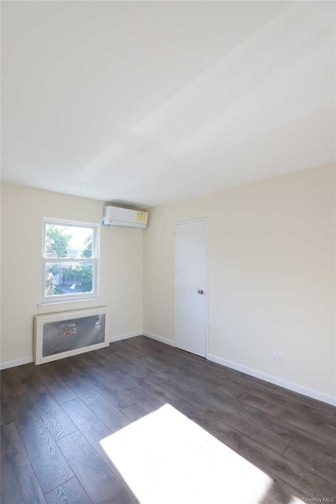 151-07 7th Avenue - Photo 3