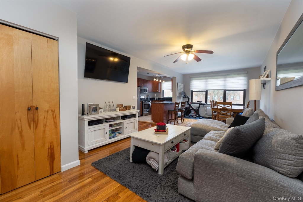 1 Jefferson Avenue - Photo 3