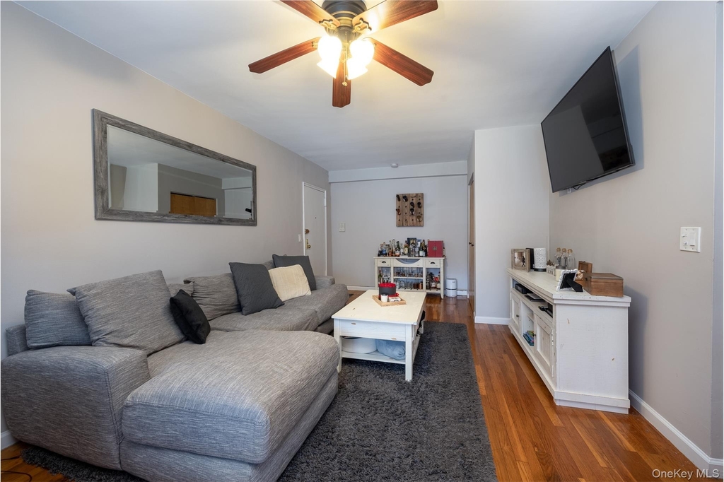 1 Jefferson Avenue - Photo 5
