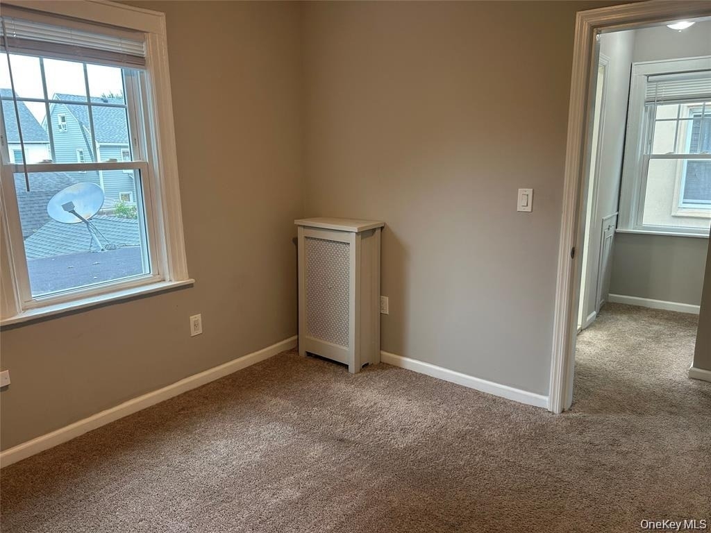 248-15 89th Avenue - Photo 7