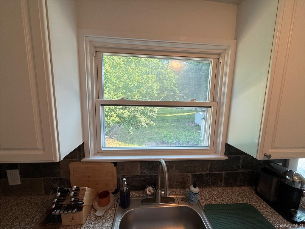 17 Harriman Avenue - Photo 15