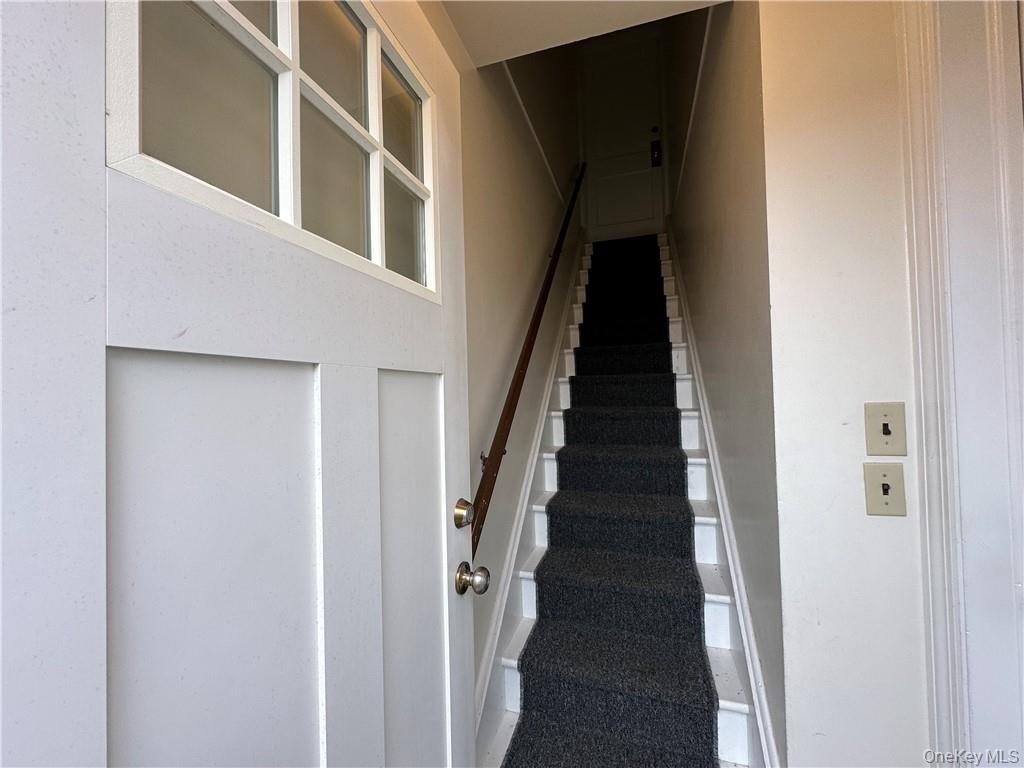 17 Harriman Avenue - Photo 4
