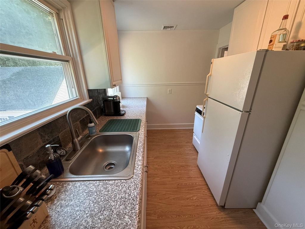 17 Harriman Avenue - Photo 14