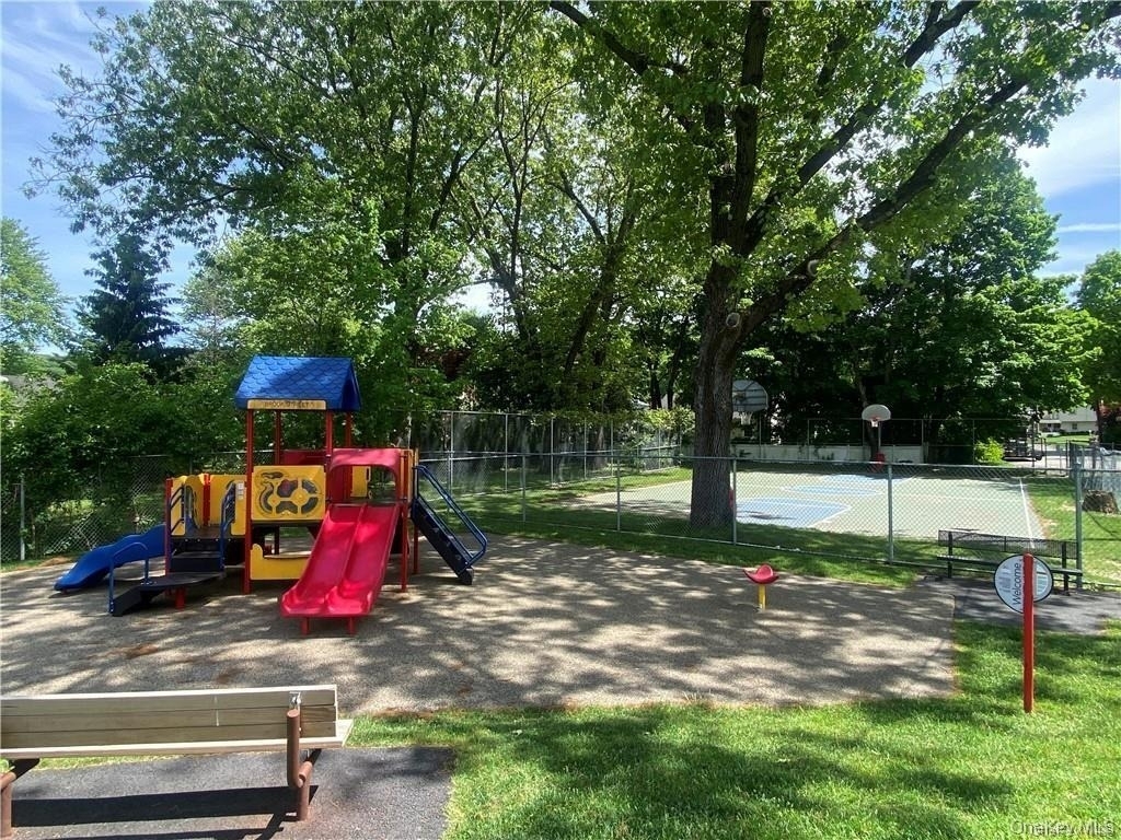 17 Harriman Avenue - Photo 25