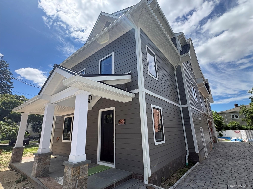 109 Palisade Street - Photo 1