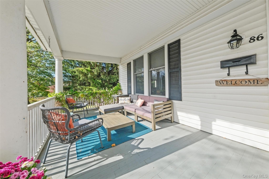 86 West Street - Photo 2