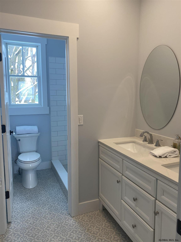 7 N Circular Street - Photo 12