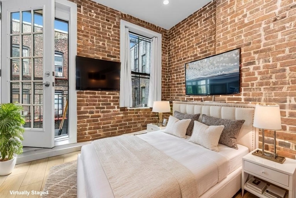 356 W 48th Street - Photo 3