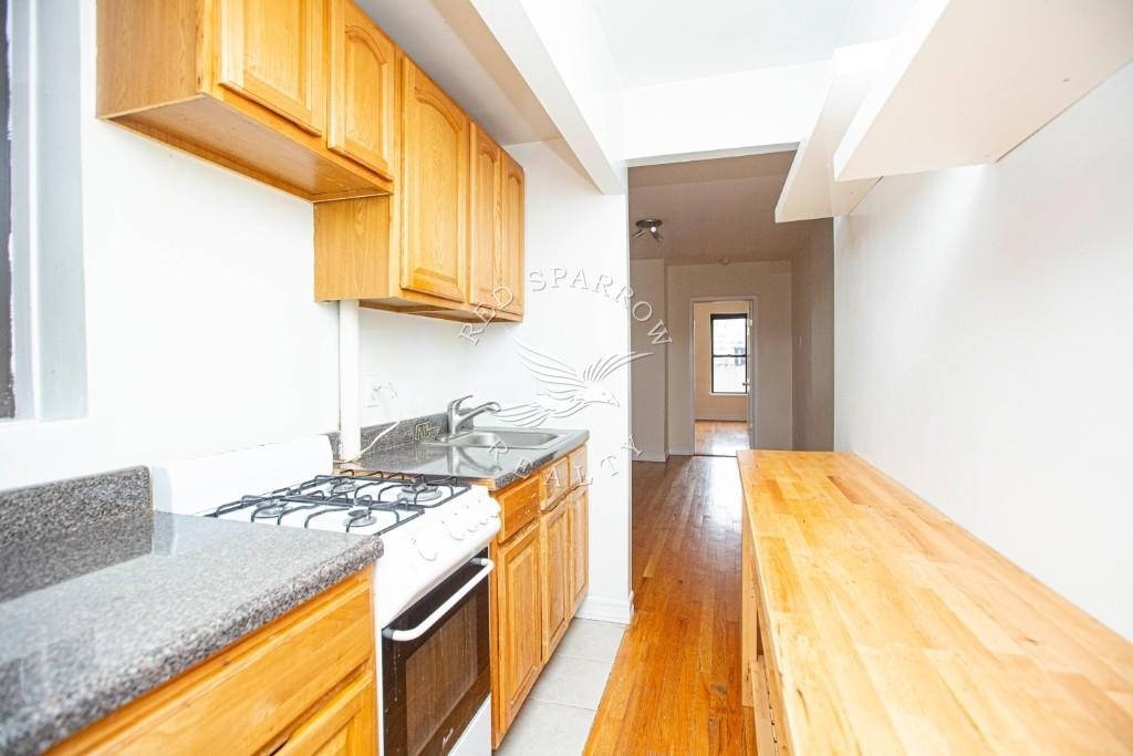 420 E 83rd Street - Photo 8