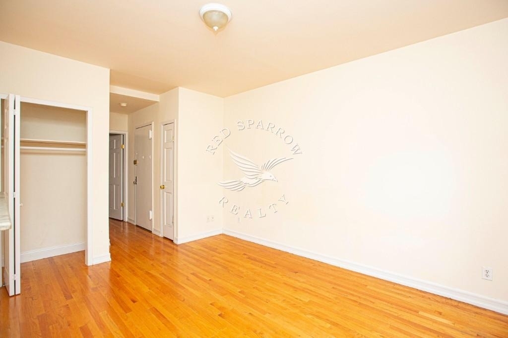 420 E 83rd Street - Photo 6