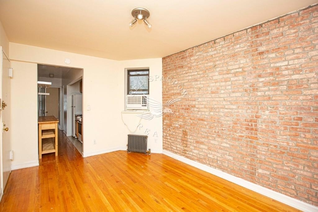 420 E 83rd Street - Photo 2