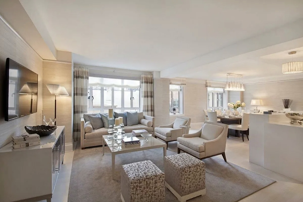 21 E 61st Street - Photo 2