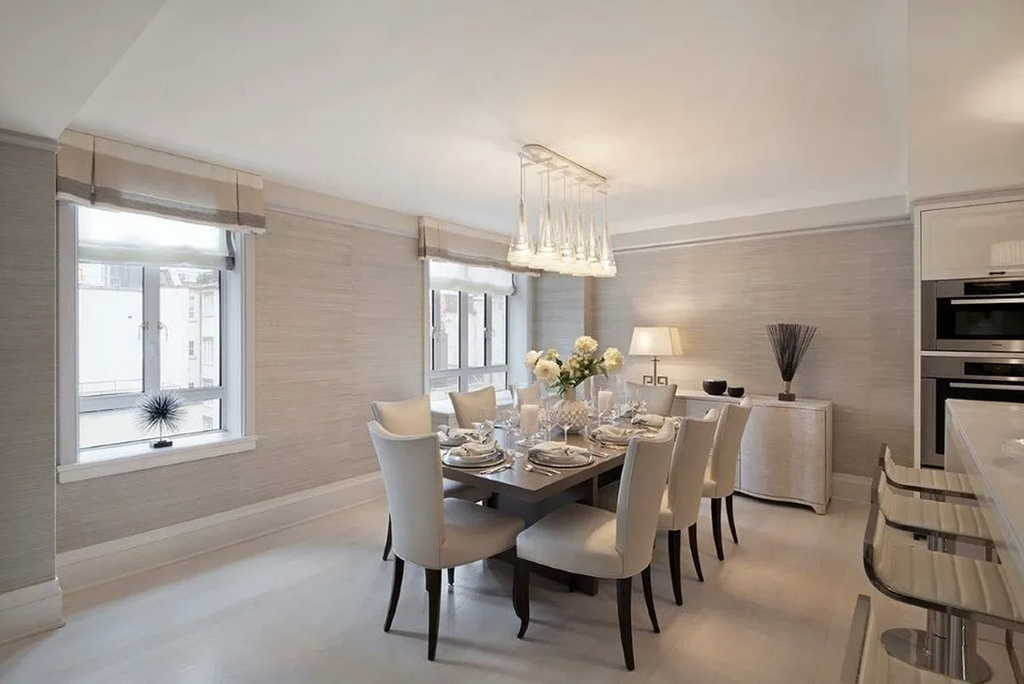 21 E 61st Street - Photo 6