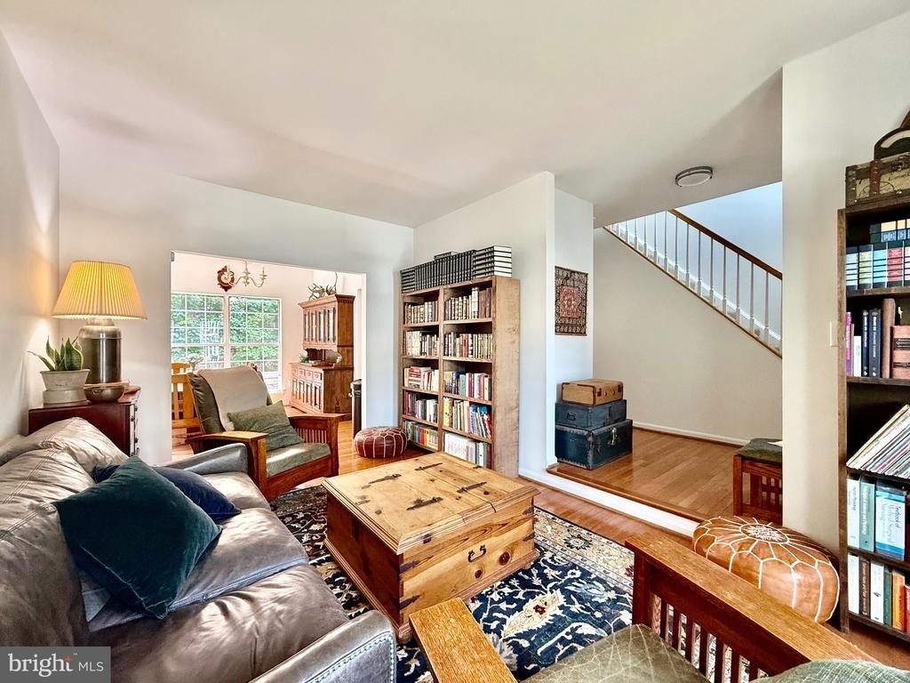 8 Woodmont Court - Photo 3