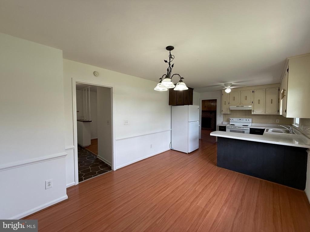 1804 Sherwood Drive - Photo 5