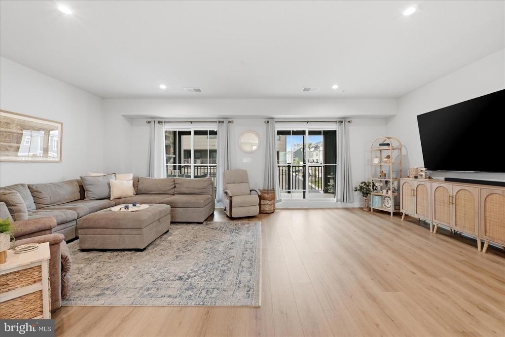 1612 Kirkman Street - Photo 2