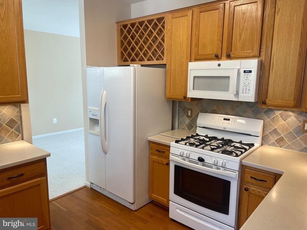 20389 Radcliff Terrace - Photo 7