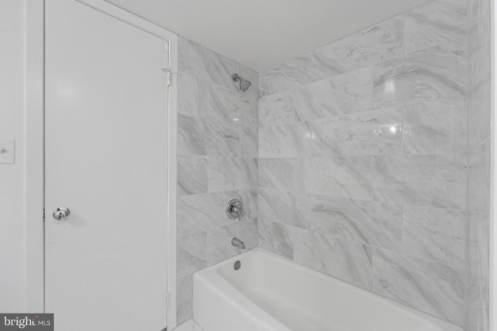 3713 S George Mason Drive - Photo 18