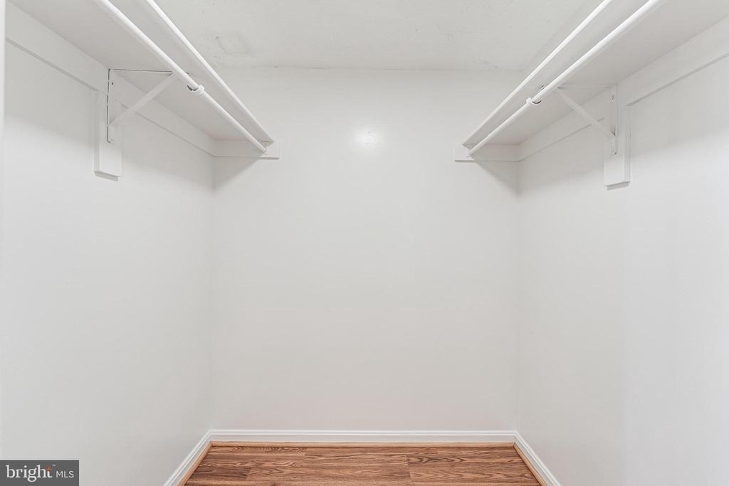 3713 S George Mason Drive - Photo 4