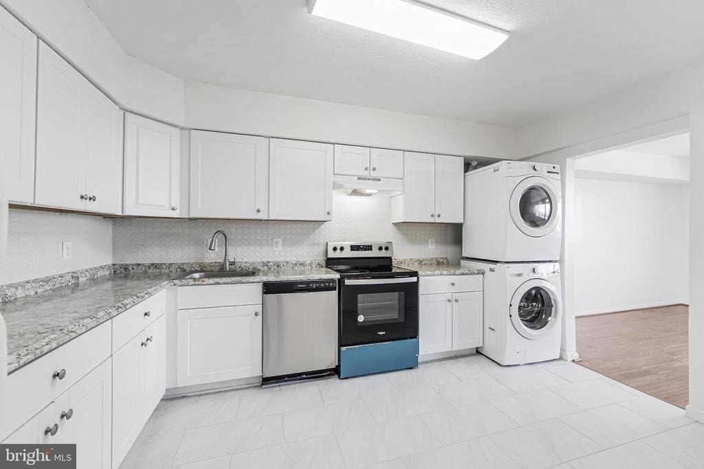 3713 S George Mason Drive - Photo 12