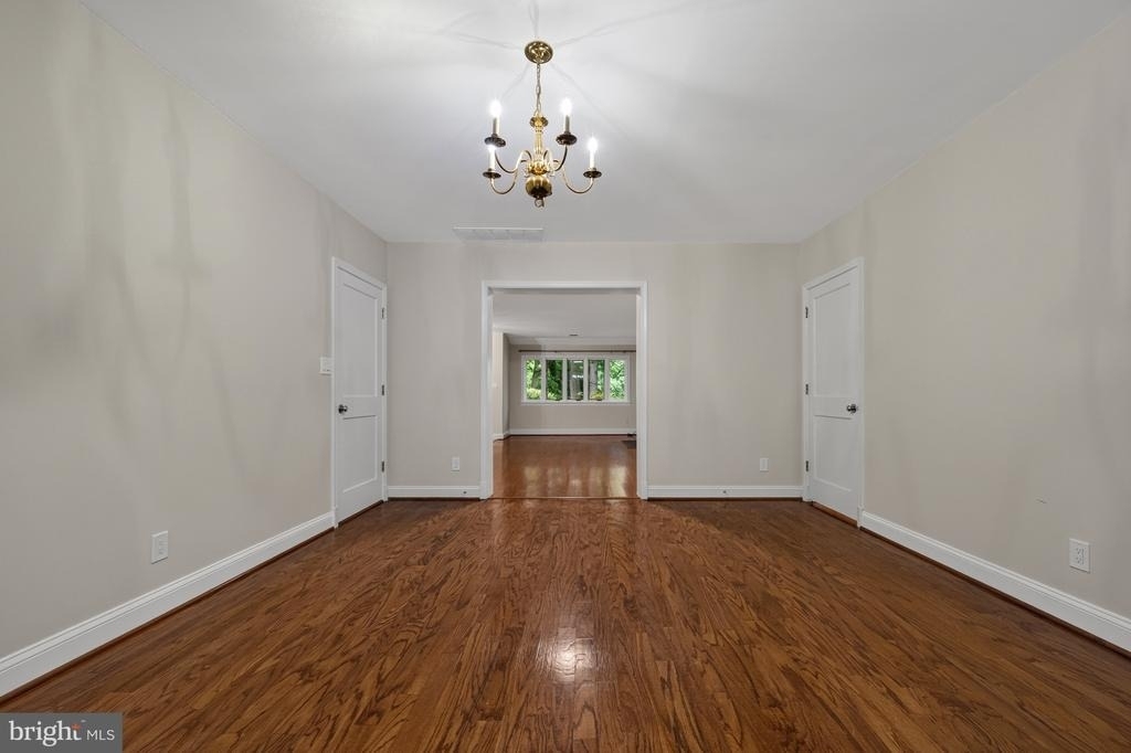 8023 Washington Avenue - Photo 12