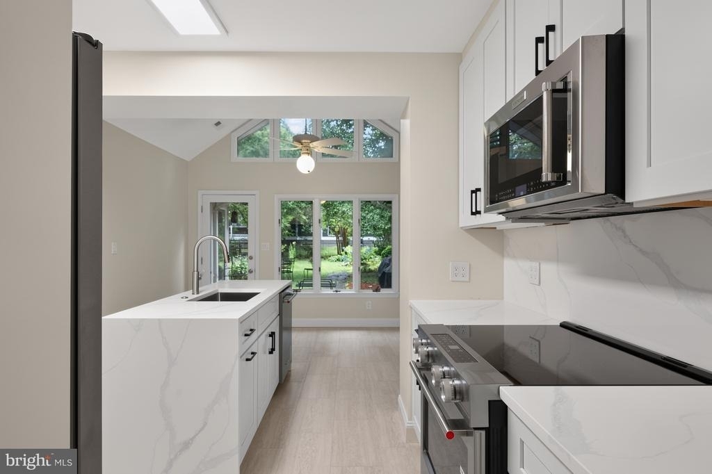 8023 Washington Avenue - Photo 22