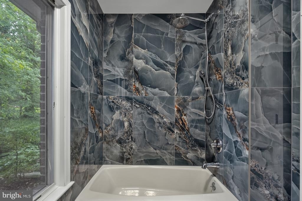 8023 Washington Avenue - Photo 34