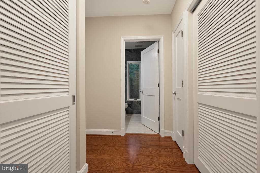 8023 Washington Avenue - Photo 32