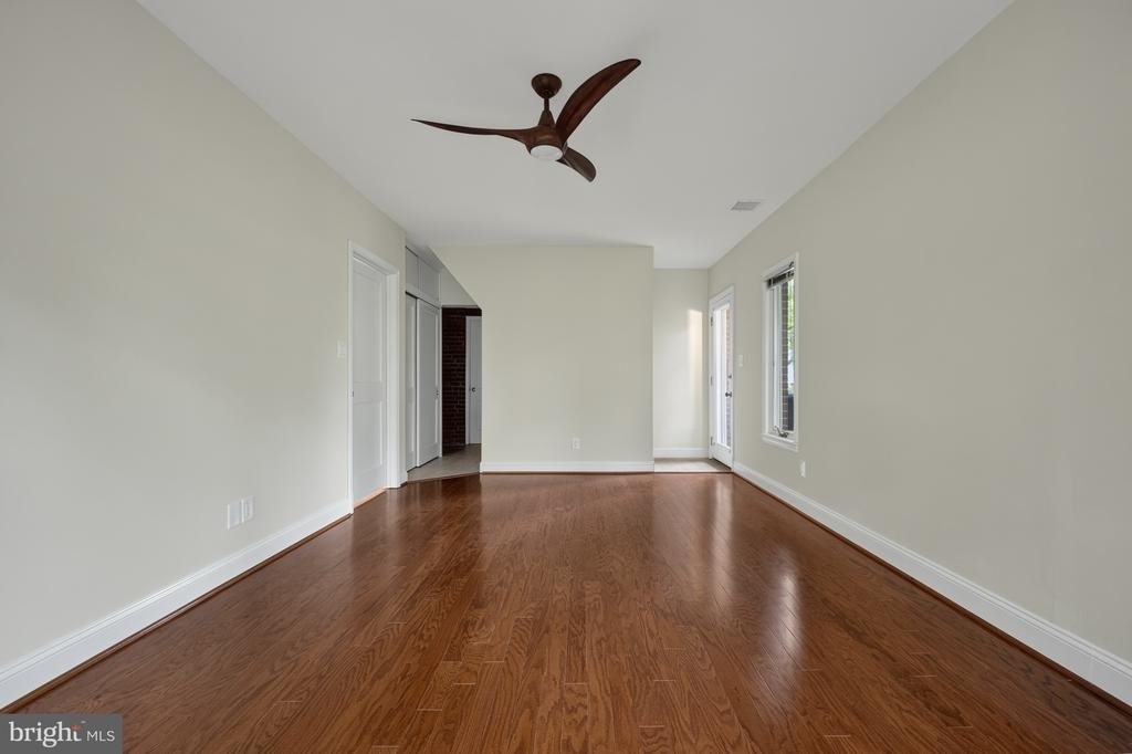 8023 Washington Avenue - Photo 27