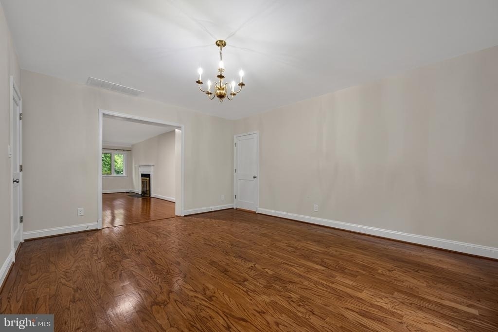 8023 Washington Avenue - Photo 13