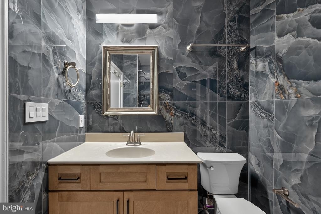 8023 Washington Avenue - Photo 35