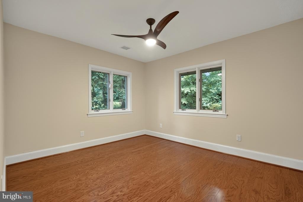 8023 Washington Avenue - Photo 38