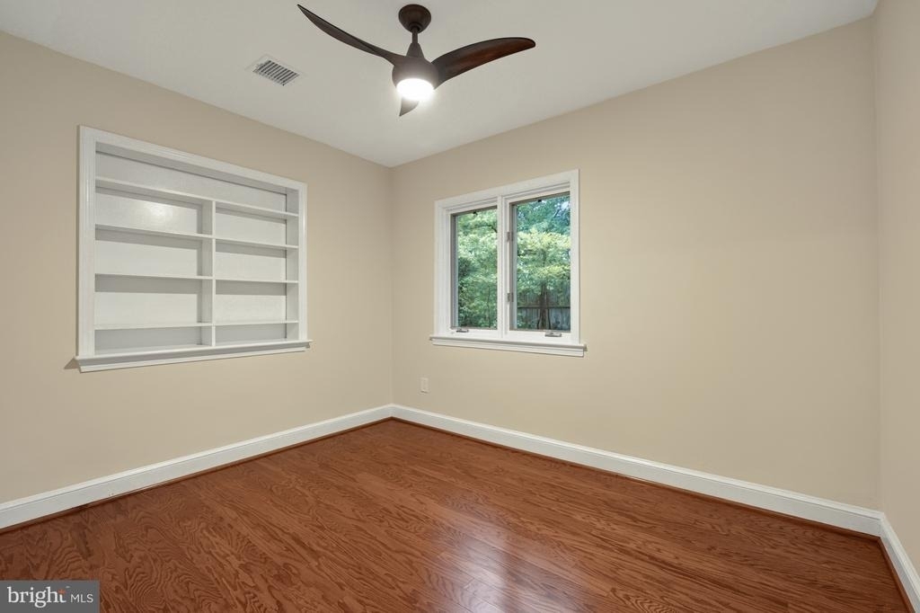 8023 Washington Avenue - Photo 37
