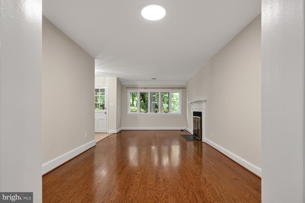 8023 Washington Avenue - Photo 9