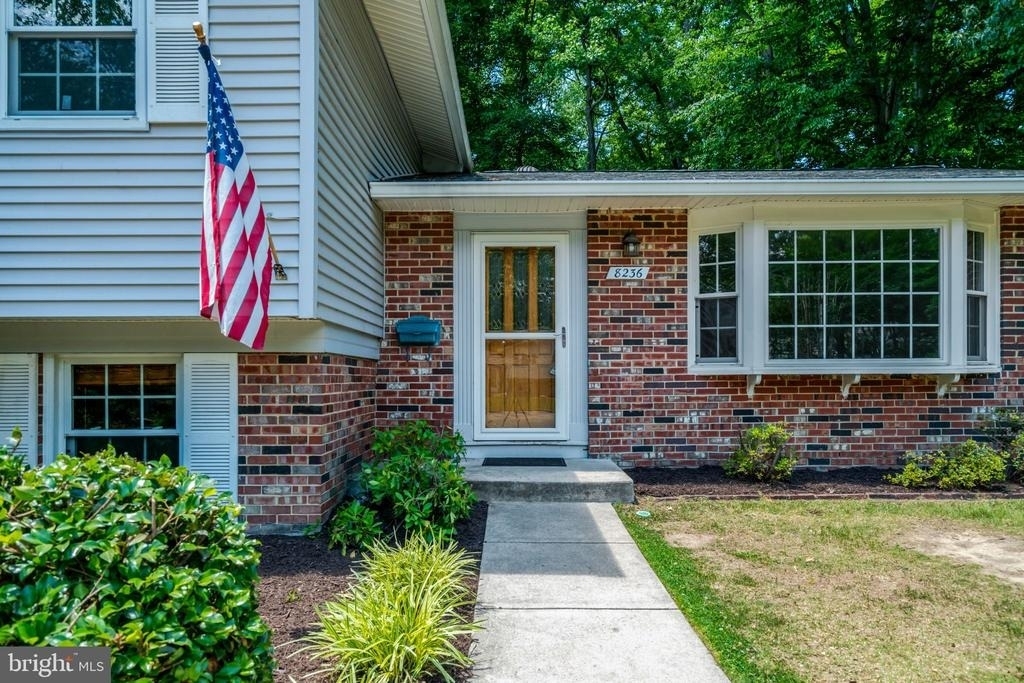 8236 Governors Court - Photo 4