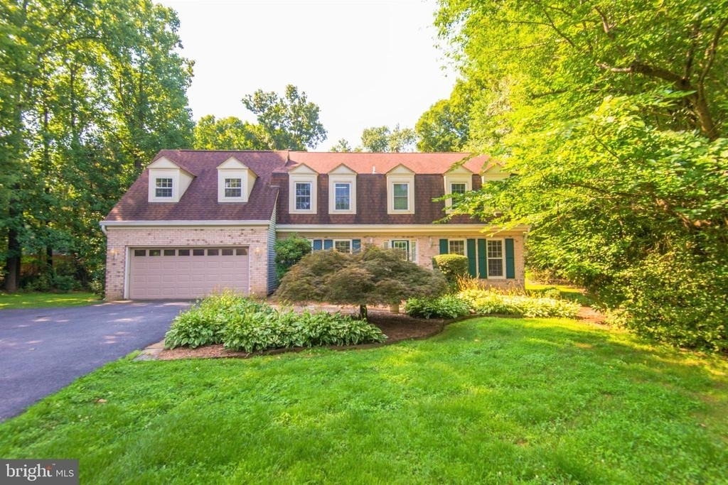 10322 Dunn Meadow Road - Photo 0
