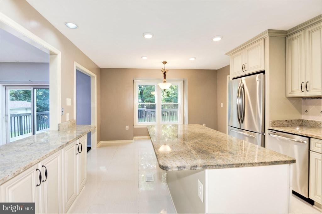 10322 Dunn Meadow Road - Photo 5
