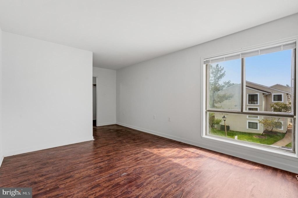 8604 Village Way - Photo 5