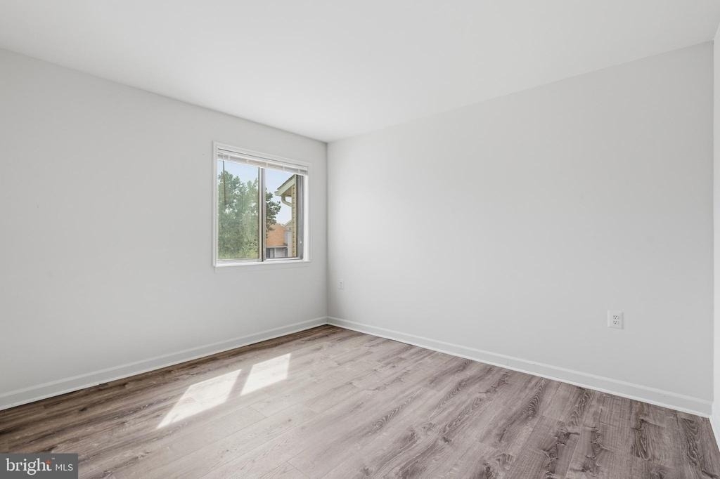 8604 Village Way - Photo 11