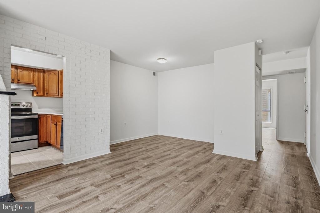 8604 Village Way - Photo 22