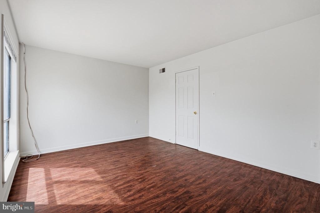 8604 Village Way - Photo 6