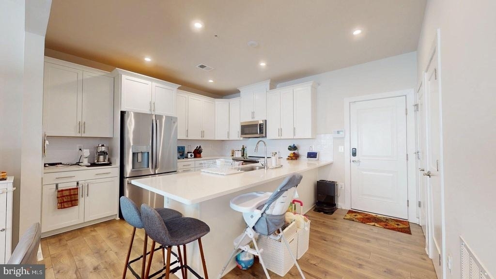 13637 Dulles Technology Drive - Photo 8