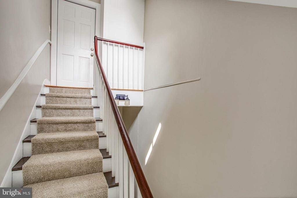 312 William Street - Photo 6