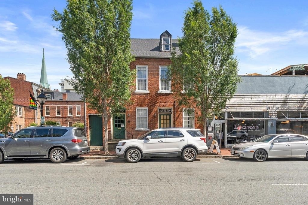 312 William Street - Photo 0