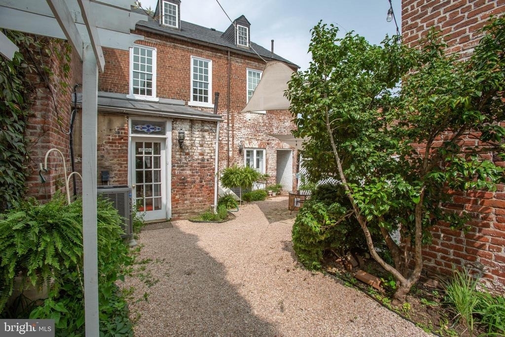 312 William Street - Photo 28
